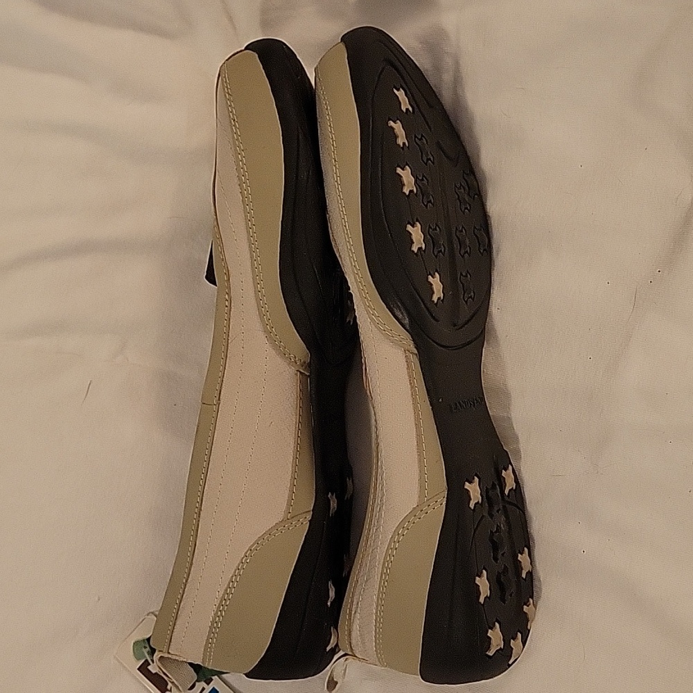 Land's End slip on flats - Picture 3 of 6